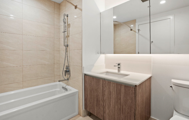 169 W ELM ST