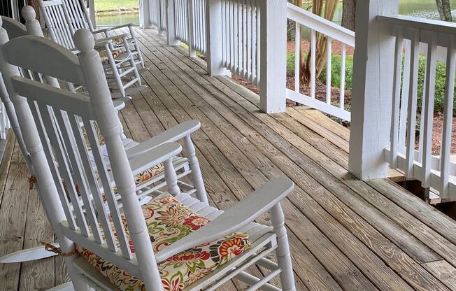 Pine Winds Leasing Office Porch