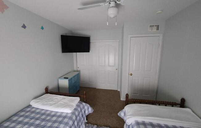 3 beds, 2 baths, 1,723 sqft, $10,500