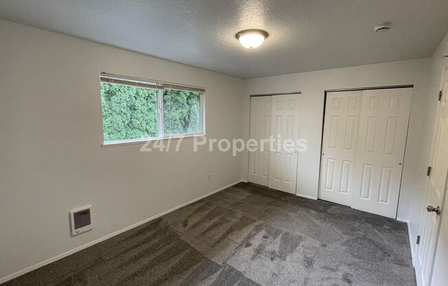 2 beds, 1 bath, $1,495, Unit 4124 Unit D