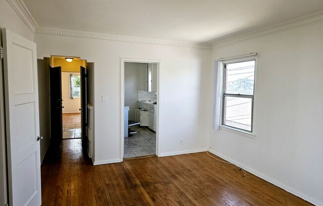 1 bed, 1 bath, $1,895, Unit 5