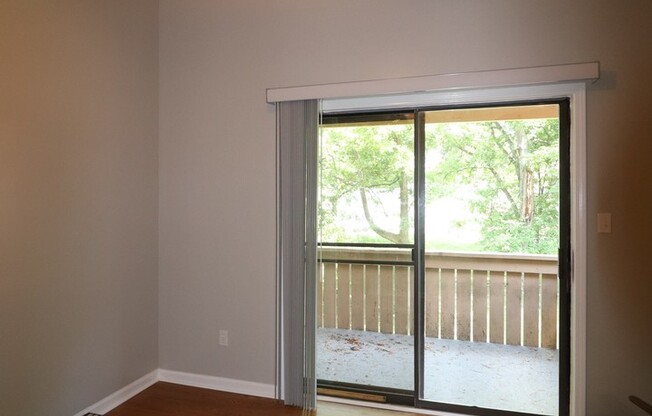 Super cute, 2-bed, 1-bath condo in Riverview Villas of Rock Hill!