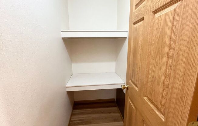 2 beds, 1 bath, 790 sqft, $770, Unit 2502-105