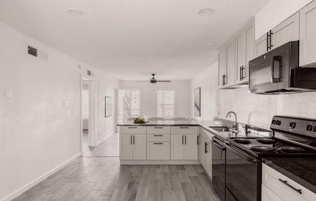2 beds, 1 bath, 840 sqft, $1,249, Unit 710