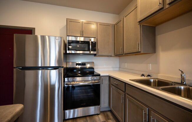 1 bed, 1 bath, 645 sqft, $1,095, Unit 4636 307