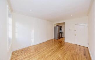 Studio, 1 bath, $2,700, Unit 2B