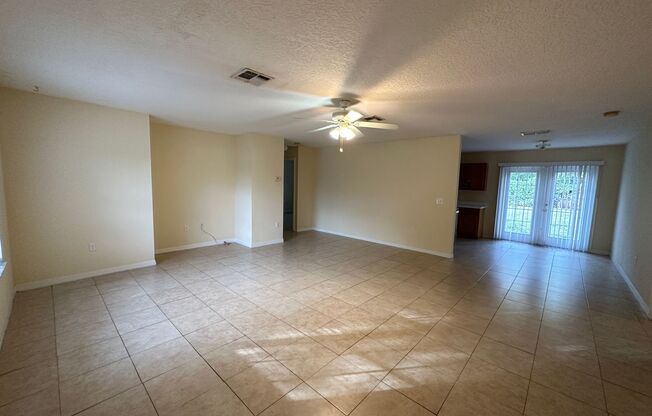 Lovely 3 Bedroom 2 Bath home in Deltona.  Large Yard.