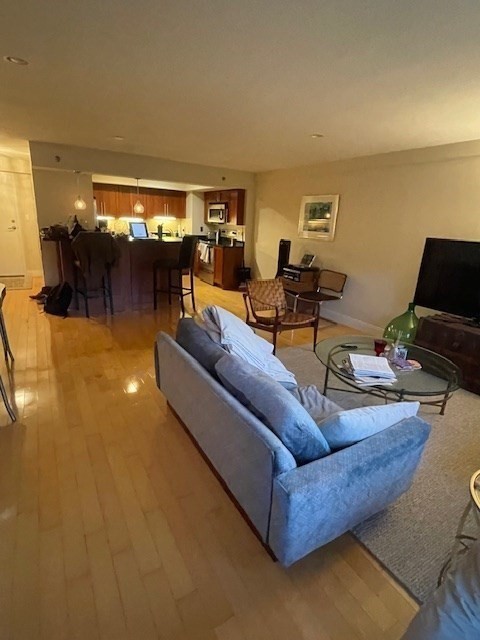 1 bed, 1 bath, 750 sqft, $2,850, Unit 1109