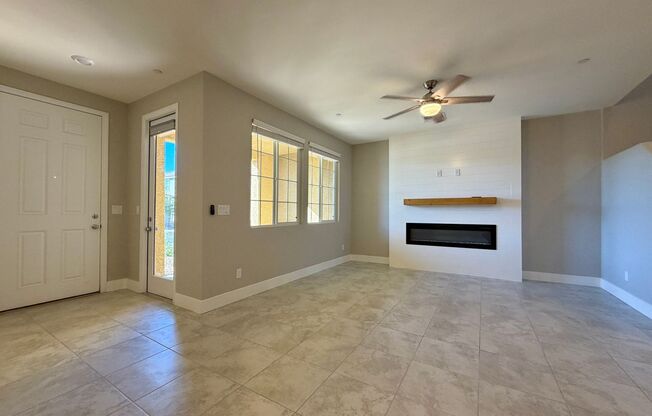 Lovely Inspirada townhome
