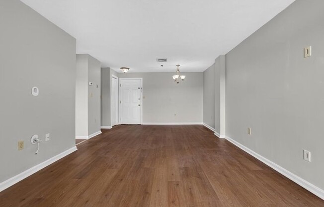 2 beds, 2 baths, 863 sqft, $2,600, Unit Unit 701