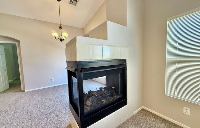 Great Two Bedroom 2 Bath Townhome with 1 Car Garage - Henderson