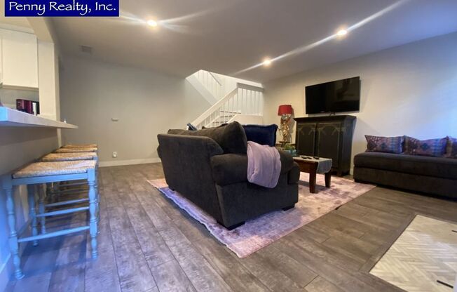 2 beds, 2.5 baths, $3,800