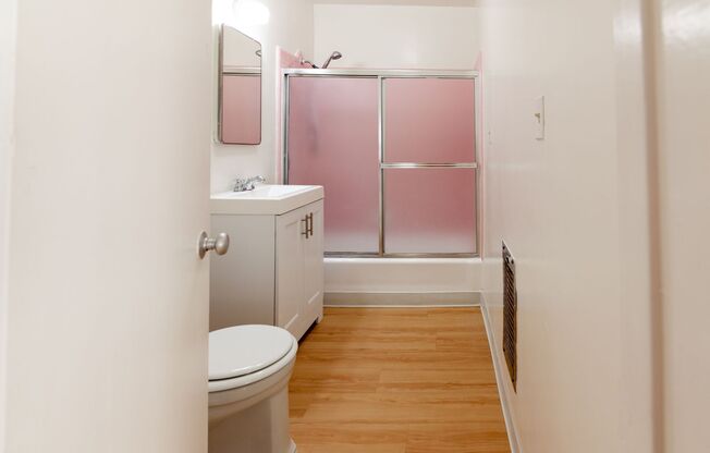 Studio, 1 bath, 375 sqft, $1,975, Unit 208