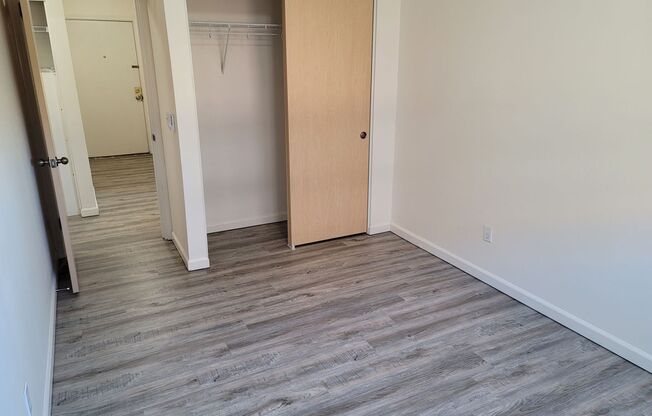 2 beds, 1 bath, 859 sqft, $2,795, Unit C-302