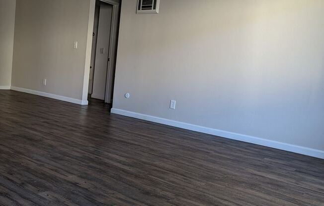 520 Naples St.