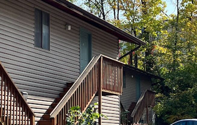 Moss Creek Apartments