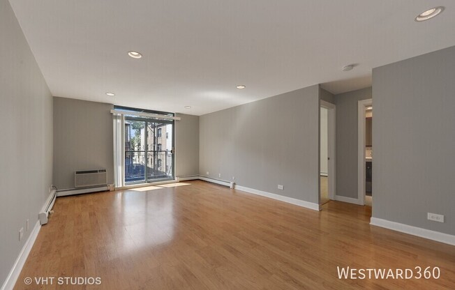 3900 N Pine Grove Ave