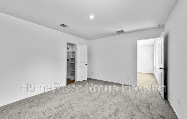 5823 STANDPIPER LOOP
