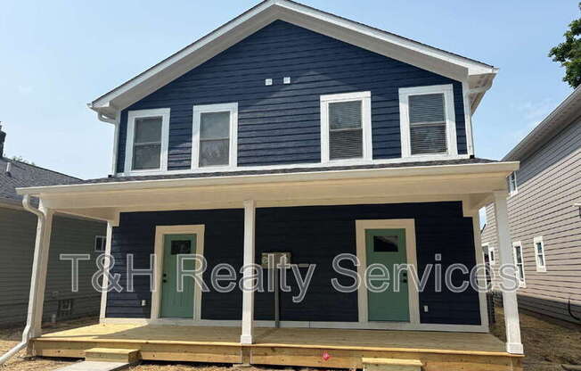 621 W 39 ST