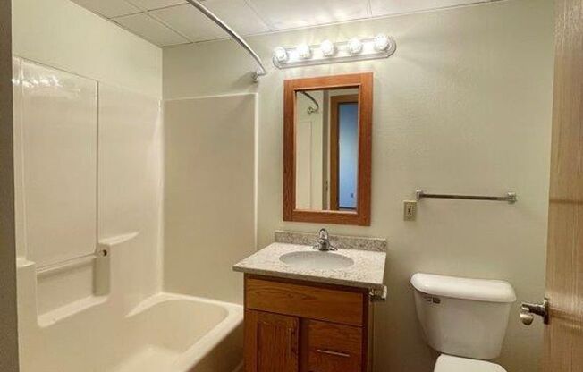2 beds, 1 bath, 864 sqft, $1,800, Unit 510
