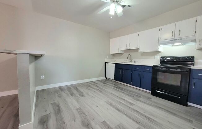 2 beds, 2 baths, 875 sqft, $1,395, Unit 23