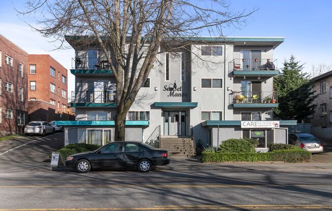 1 bed, 1 bath, 675 sqft, $2,140, Unit 22