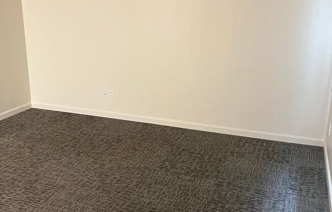 Centrally Located Fort Vancouver Location