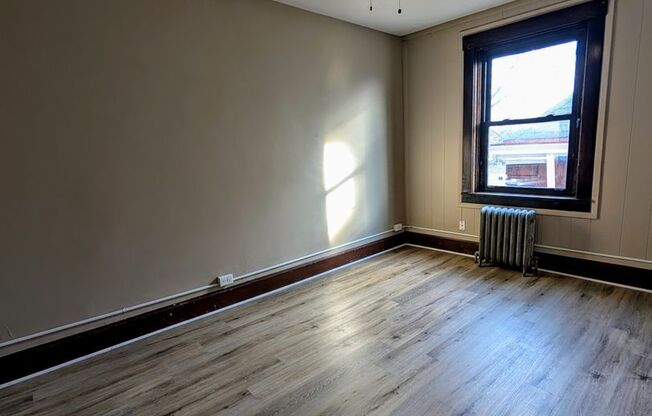 1517-1519 Brownsville Rd