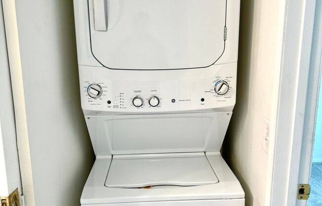 2 beds, 1 bath, $1,650, Unit Apt 6
