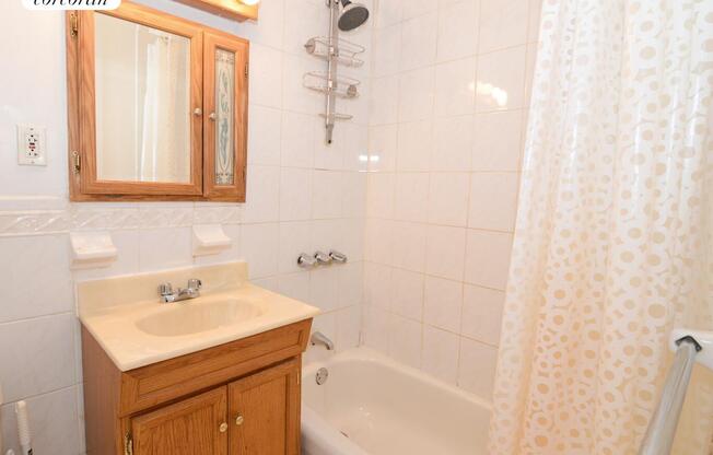 234 E 14 ST