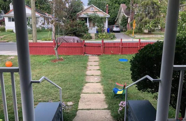748 THAYER AVE