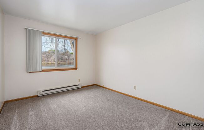 2 beds, 1.5 baths, 884 sqft, $1,275, Unit 102