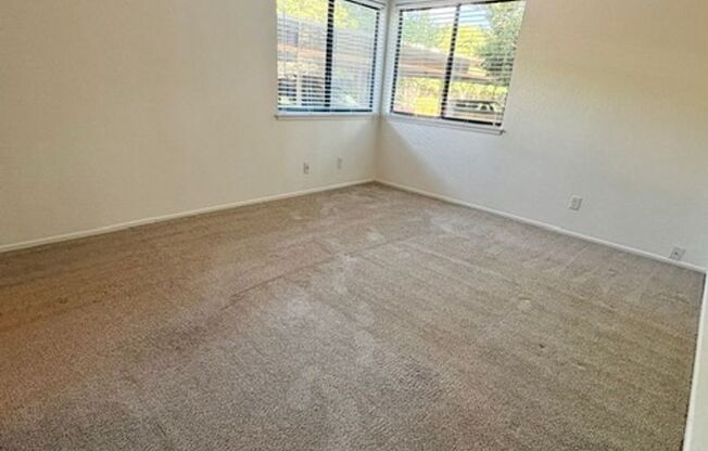 2 beds, 2 baths, 918 sqft, $1,800, Unit 29