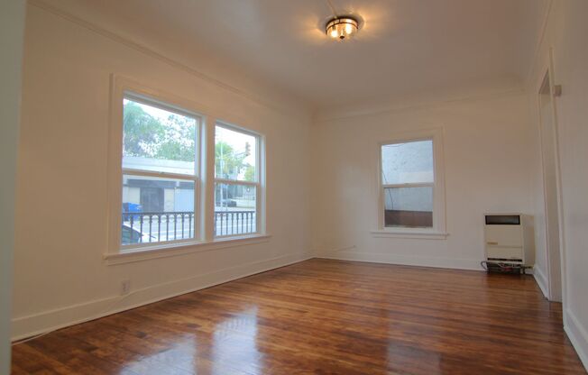 Studio, 1 bath, 450 sqft, $1,595, Unit Unit #101