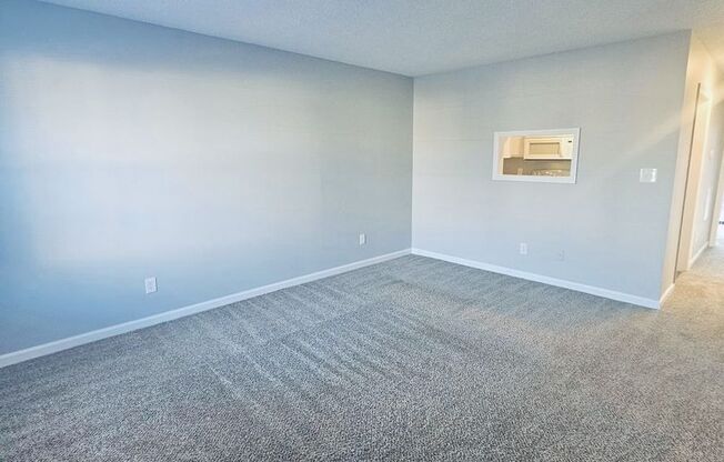 3 beds, 2 baths, 1,200 sqft, $1,395, Unit 1612