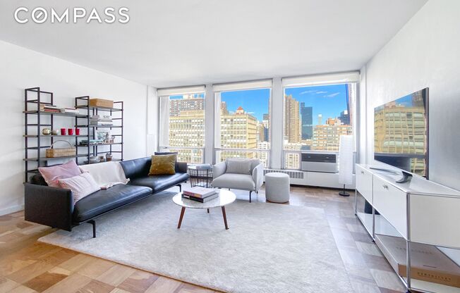 1 bed, 1 bath, 757 sqft, $4,450, Unit 18A