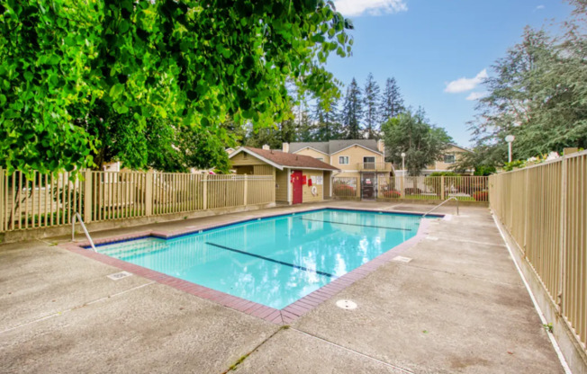 Fairway Lane Apartments