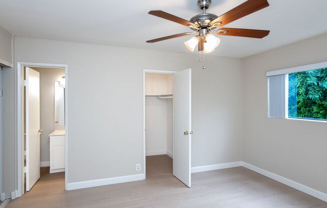 2 beds, 2 baths, 964 sqft, $2,495, Unit 160-02