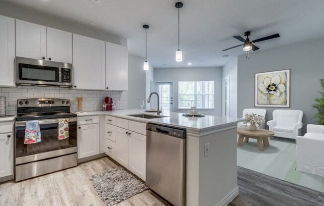 the preserve at ballantyne commons apartment kitchen and living room