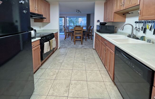 Charming Two- Bedroom Located in Tall Firs - Federal Way