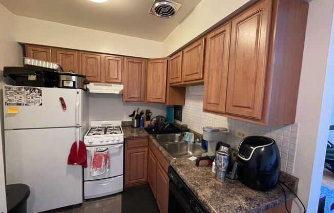 Studio, 1 bath, 400 sqft, $1,295, Unit 3160-406