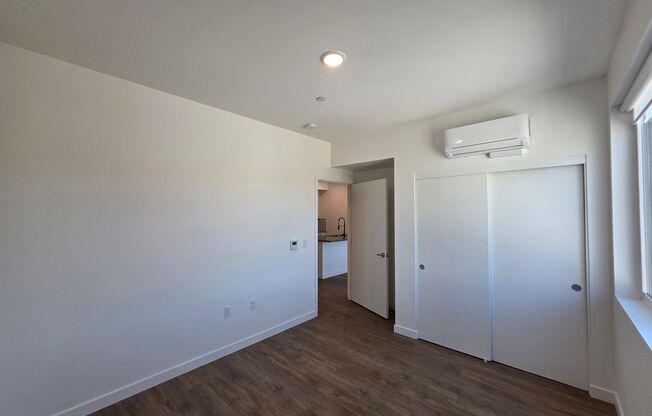 2 beds, 2 baths, 917 sqft, $2,895, Unit 2116-203