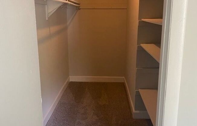 3 beds, 2 baths, 1,300 sqft, $2,200, Unit 3351 #203