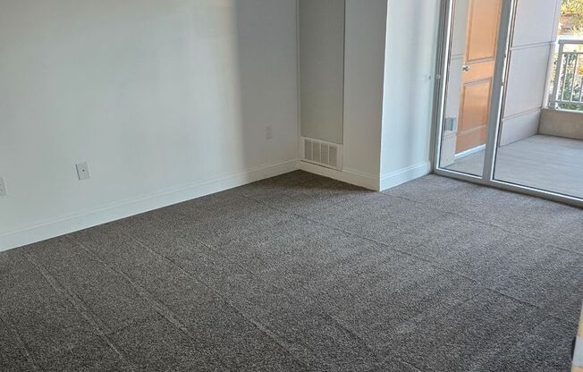 1 bed, 1 bath, 995 sqft, $1,850, Unit 202