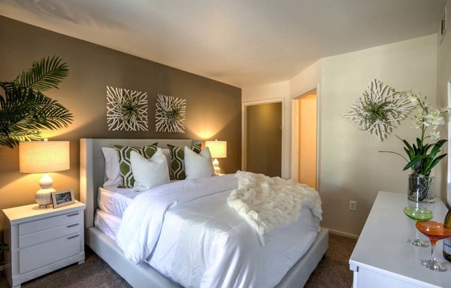 Gorgeous Bedroom at Bermuda Terrace, Las Vegas, 89183