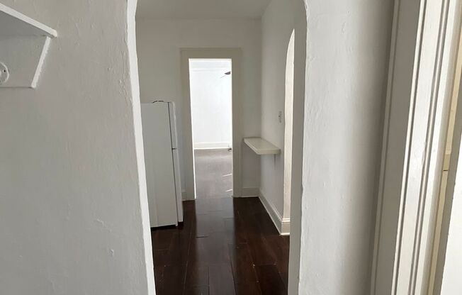 Studio, 1 bath, 650 sqft, $1,175, Unit 919 #13