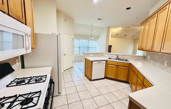 Spacious 3-Bedroom Home in Lakeline Oaks – No Carpet, Private Yard & 2-Car Garage!