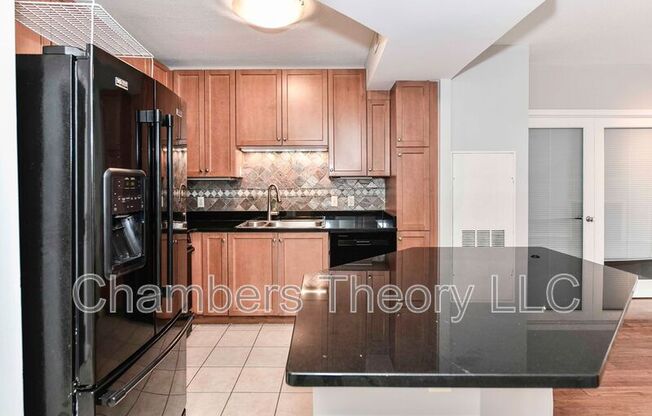 851 N. Glebe Rd, 1021