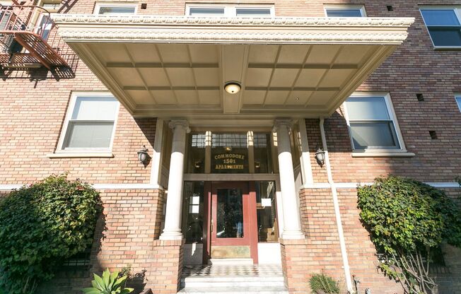 1 bed, 1 bath, 615 sqft, $1,795, Unit 106