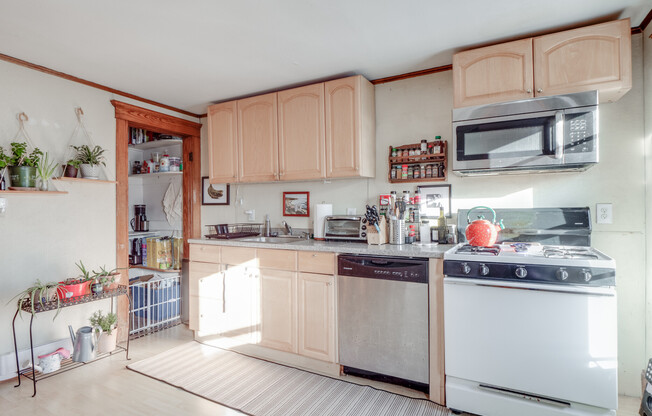 60 POWDERHOUSE BLVD